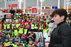 Leikskólabörn á Eiðistorgi