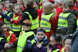 Leikskólabörn á Eiðistorgi