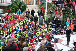 Leikskólabörn á Eiðistorgi