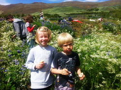 Esjuferð barna á leikjanmámskeiði 2012