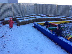 Leiksvæði við Holt