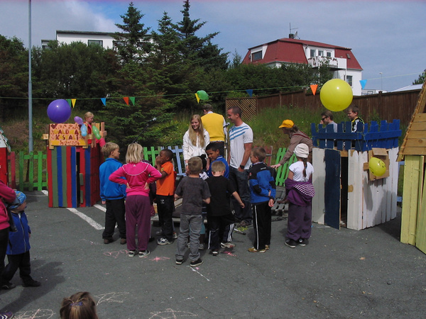 Uppskeruhátíð á smíðavelli 2011 Uppskeruhátíð á smíðavelli 2011