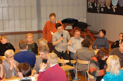 Íbúaþing um íþróttir og æskulýðsmál 2014 Íbúaþing um íþróttir og æskulýðsmál 2014