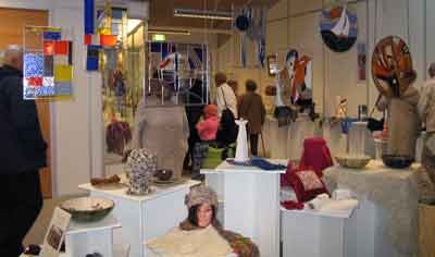 Frá handverkssýningu eldri borgara