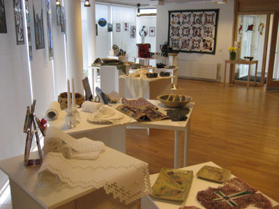 Frá handavinnusýningu eldri borgara 2006