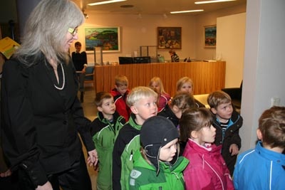 Heimsókn leiskólabarna til bæjarstjóra