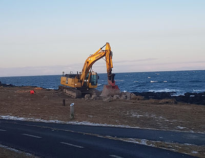 Viðgerðir á sjóvarnagarði