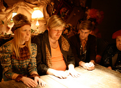 Leiksýninginn Hnykill