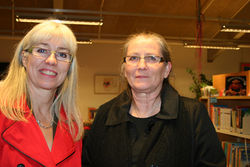 Ánægðir gestir við setningu Menningarhátíðar