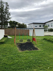 Rólur á Vallarbrautarróló