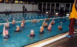 Æfingar í sundlauginni