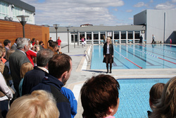Við opnun sundlaugar - Ásgerður Halldórsdóttir
