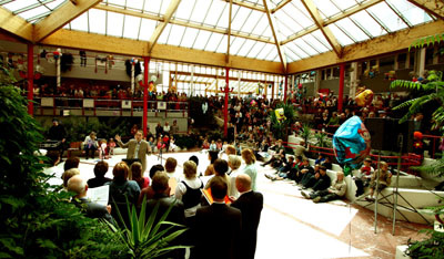 17. júní - Fjölmenni á Eiðistorgi