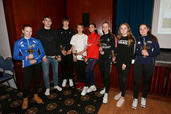 Ungt og efnilegt íþróttafólk Ungt og efnilegt íþróttafólk