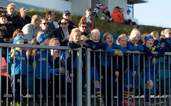 Áhorfendur á leik meistaraflokks karla Áhorfendur á leik meistaraflokks karla