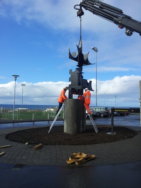 Skyggnst bak við tunglið á nýjan stað