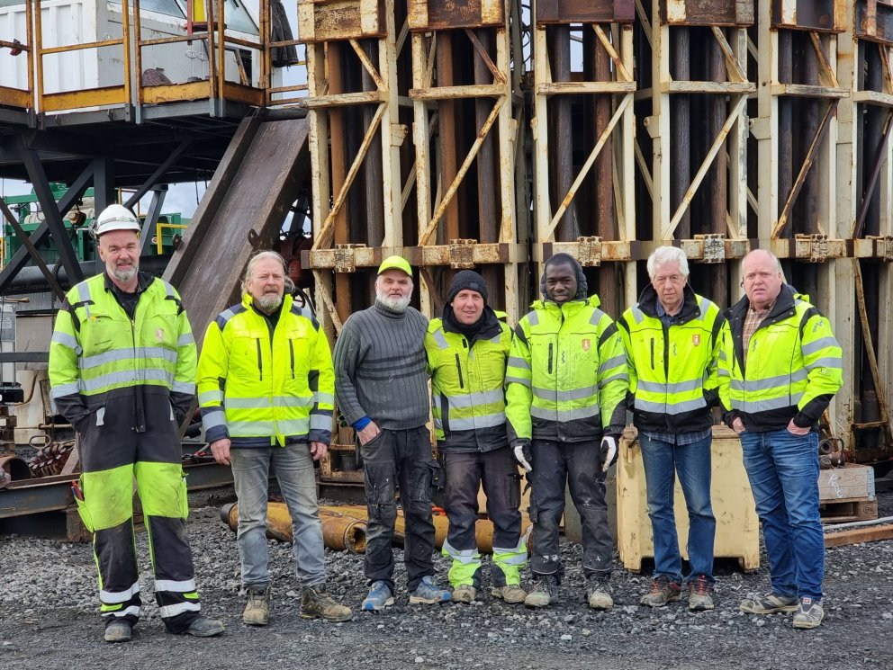 Borverki við nýja borholu hitaveitunnar lokið fyrr en áætlað var