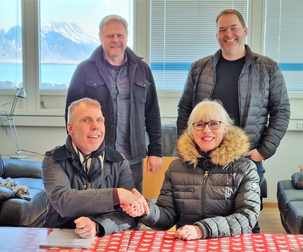 Samið hefur verið við Malbikunarstöðina Höfða hf. um malbikun á Nesveginum