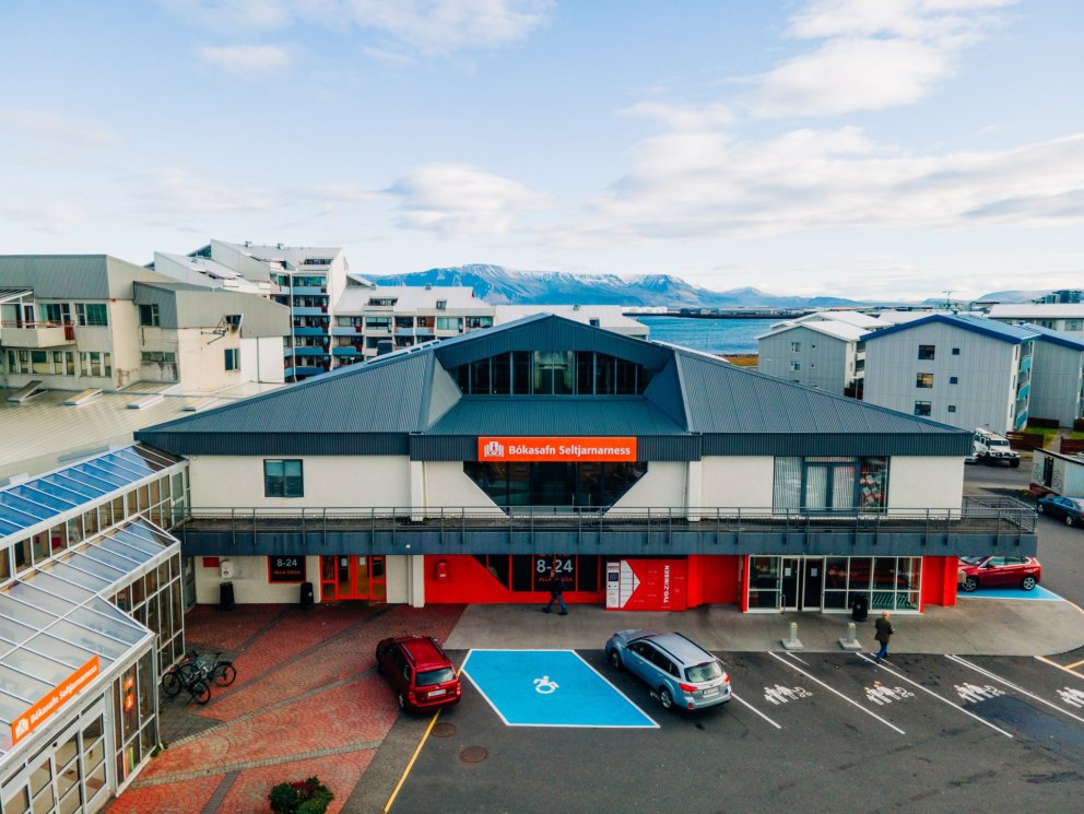 Tvö laus störf bókavarða á bókasafninu