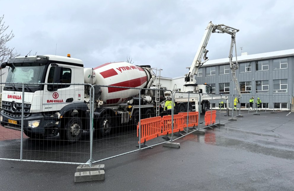 Steypuvinna á botnplötu Mýrarhúsaskóla
