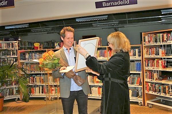 Jóhann G. Jóhannsson bæjarlistamaður 2012