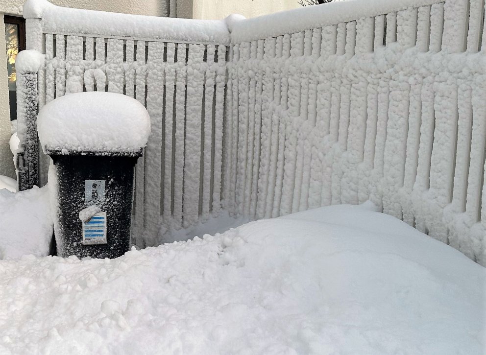 Afar mikilvægt er að tryggja aðgengi og moka frá tunnum svo hægt sé að losa þær.
