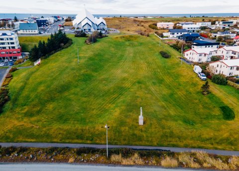 Garðsláttur á Seltjarnarnesi sumarið 2026