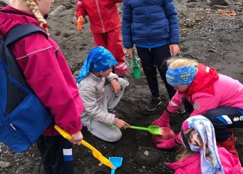 Líf og fjör á leikjanámskeiðum bæjarins