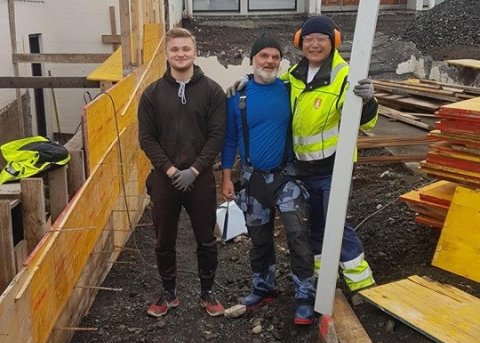 Framkvæmdir á lóð íþróttamiðstöðvar