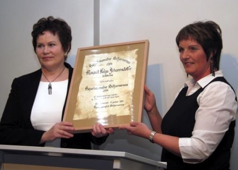 Margrét Helga Jóhannsdóttir, leikkona, valin bæjarlistamaður Seltjarnarness fyrir árið 2004