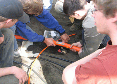 Lagning ljósleiðara hafin