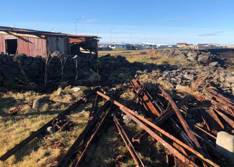 Kofi við Norðurströnd sem skapar hættu verður fjarlægður um helgina