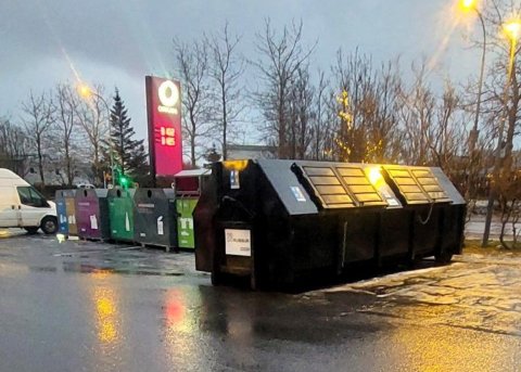 Gámar fyrir pappa á Eiðistorgi og við smábátahöfnina