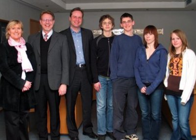 Afreksfólk í stærðfræði í heimsókn hjá bæjarstjóra